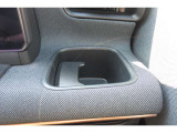 運転席ドリンクホルダー