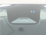 ◆Honda SENSING◆ カメラ等装置で精度の高い検知能力を発揮、安全運転を支援します。ステアリング上のコントローラーに注目!