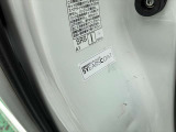 新車時にボディガラスコーティングの5イヤーズコートを施工しています。