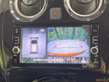 【アラウンドビューモニター】専用のカメラにより、上から見下ろしたような視点で360度クルマの周囲を確認することができます☆死角部分も確認しやすく、狭い場所での切り返しや駐車もスムーズに行えます。