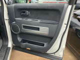 運転席ドアトリム写真です。