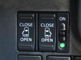 運転席からでもスライドドアの操作が可能です☆