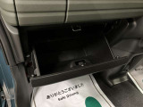 ■POINT■収納もたくさん付いています。大きなものから小さなものまで使う方の気持ちを考えた気遣いが嬉しいですね!