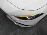 LEDインテリジェントライトシステム【走行状況や天候に応じてモードを自動で選択する先進技術を駆使した装備です。照射範囲を大幅に拡大することで良好な視界を確保し安全性をサポートする装備です。】