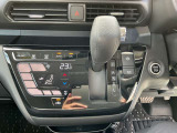 【オートエアコン】車内の温度にあわせて温度や風量を自動調整