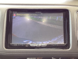 バックモニター付きで、車庫入れやバック時の後方確認をサポート。