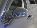 ◆ドアミラーウインカー◆ドアミラーにウインカーを装備しています。対向車に自身の進行方向を合図し安全に運転できます。