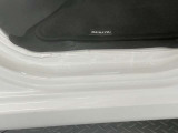 ステップに傷があります。