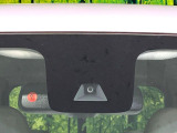 【インテリジェントエマージェンシーブレーキ】フロントカメラで前方の車両や歩行者を検知。衝突しそうな時は衝突被害軽減ブレーキが作動、衝突回避をサポート。より安全にドライブをお楽しみいただけます。