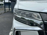 暗い道でも明るいライトでサクサク運転できますよ!