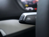 ●車線から逸脱する可能性があることを知らせるとともに、ハンドル操作をアシストすることにより車線からの逸脱回避を支援する装置です。