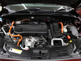 【エンジンルーム】Hondaならではの走り、i-VTECエンジン!街中や坂道での加速や高速道路での力強さが特徴です♪