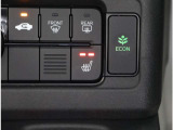 運転席用シートヒータースイッチ。2段階で調節できるのでお好みに合わせてご利用ください。