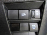 ステアリングスイッチは前方から目を離すことなく操作することが可能。わき見運転の防止に。
