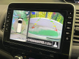 【アラウンドビューモニター】専用のカメラにより、上から見下ろしたような視点で360度クルマの周囲を確認することができます☆死角部分も確認しやすく、狭い場所での切り返しや駐車もスムーズに行えます。