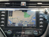 純正ナビを装備。タッチパネル式で使いやすく、お出かけもラクラクです。