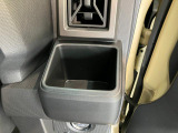 滋賀ダイハツでは、お客様にお気軽にご来店頂けるお店を目指しております!お客様にゆっくりとおくつろぎいただくためにカフェのような居心地の良さで皆様のご来店をお待ちしております。