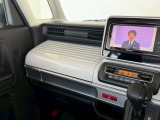 助手席側車内空間となります。お手入れも楽ちん♪