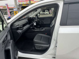 大事な人を乗せることが多い助手席です!安全運転を心がけましょう。