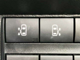 パワースライドドア装備でドアの開閉もスイッチ一つでワンタッチです。 坂道では大人でも重くなる事があるので老若男女問わず人気の装備ですよ。