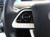 ステアリングリモコン!ハンズフリー通話機能搭載!運転中でもスマホに触れることなく音声通話やオーディオ操作が可能です!
