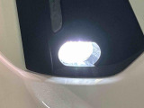 LEDフォグランプ(LEDイルミネーション付き)が LEDの明るい光が霧の発生や悪天候時に視界確保をサポートします!