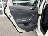 点検整備ご納車前にCertified Pre-Owned独自の「点検チェック項目シート」により、部品や機能に関する全71項目もの厳しいチェックを実施します。