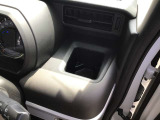 運転席ドリンクホルダーです☆