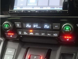 フルオートエアコン搭載。好みの温度に設定するだけで、風向や風量を自動でコントロール!いつでも快適な車内環境に。さらに、体を直接温めるシートヒーター付きで寒い季節も暖かく過ごせます。