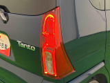 視認性の高い大型LEDリヤコンビネーションランプ(LEDストップランプ)で省電力・長寿命化を実現。