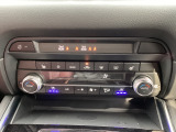 暑い夏の時期にとっても快適なシートベンチレーションを装備!シート内部に取り付けられたファンでシートの表面を換気して、涼しくしてくれます。