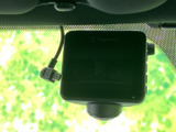停車時にテレビ放送を視聴可能です。休憩時間や待ち時間を有効活用し、快適なひとときを過ごせます。