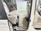 ☆全車専用機械でルームクリーニング施工してます!シートも、もちろん汚れや破れも無く非常に良いコンディションですよ☆(パックによります)