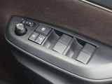 パワーウインドウを装備しております!後席ウインドゥの閉め忘れも運転席で解決できます♪