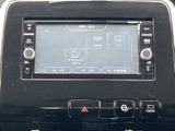 多彩な機能が搭載されたナビ・オーディオ。地図表示に加え、テレビやオーディオも楽しめます。スムーズな操作性で、快適なドライブをサポートします。