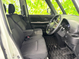 広々とした空間で、ゆったりと過ごせる運転席。シートの座り心地も良く、長距離運転も快適です。