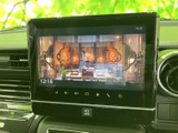 停車時に、テレビ番組や映像コンテンツを楽しめます。移動中にはお使いいただけませんが、休憩時間に最適です。