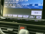 多彩なメディアに対応し、お好みの音楽コンテンツを手軽に楽しめます。長距離ドライブのお供に最適です。
