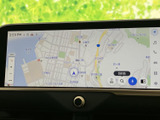 目的地設定やナビゲーション操作をスムーズに行える、高画質で使いやすい地図画面です。ドライブの計画が立てやすく、安心して目的地へ向かうことができます。