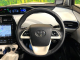 【純正革巻きステアリング】上質な革を使用することで、手にしっかり馴染みとても運転しやすいハンドルです♪