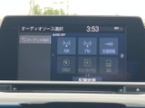 多彩なオーディオソースに対応し、お好みの音楽やラジオをクリアなサウンドで楽しめます。操作も簡単で、ドライブ中のエンターテイメントを充実させます。