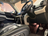 ◆LIBERALAは、輸入車選びの新たなスタイルを提案するインポート・セレクト・ブランドです。オーナー様となる方がクルマから直接感じる感性を第一にした、最良の一台との出会いをコーディネートいたします。