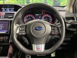 【全車速追従機能付クルーズコントロール】高速道路での長距離走行が楽に!!自動で速度を保つクルーズコントロールが、衝突軽減システムと連携し、前方の車両を感知して車間を保つように速度調節してくれます!!