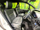 運転席シート廻りは使用感も少なく、良好な状態となっています。丁寧に使われていたことがよくわかりますね。