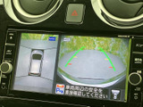 駐車時の後方視界をサポートし、安全な後退を可能にします。狭い場所での運転も安心です。