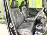運転席シート廻りは使用感も少なく、良好な状態となっています。丁寧に使われていたことがよくわかりますね。