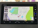 詳細な地図情報により、スムーズなナビゲーションを実現。スムーズなルート検索で、目的地への道案内をサポートします。