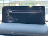 多彩なオーディオソースに対応し、お好みの音楽を手軽に楽しめます。洗練されたサウンドで、ドライブの時間をより豊かなものにします。