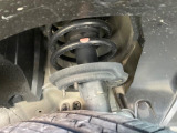 お車を安心してお乗りいただく為には、足回りの定期点検が欠かせません。サービスサポート(有償保証)では無料点検もご提供しており、安心のカーライフをお過ごしいただけるサポート体制が整っています。