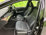 運転席からの視界が広く、安全運転をサポート。周囲の状況を把握しやすく、安心してドライブを楽しめます。広々とした空間が快適です。